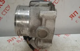 Дроссельная заслонка для Volkswagen Passat 2005 года на фотографиях