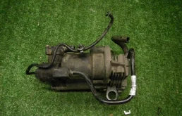 Компрессор пневмоподвески задний для Mercedes-Benz S class 2014 года на фотографиях