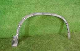 Расширитель арок передний левый для Volkswagen Tiguan 2010 года на фотографиях