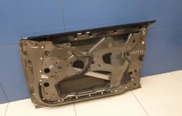 Дверь передняя правая для Audi A6 2002 года на фотографиях