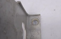 Петля капота левая для Hyundai ix35 на фотографиях