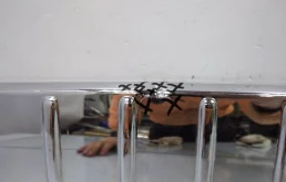 Накладка заднего бампера правая для Volkswagen Touareg 2007 года на фотографиях