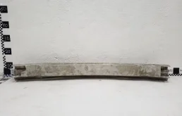 Усилитель переднего бампера для Porsche Macan на фотографиях