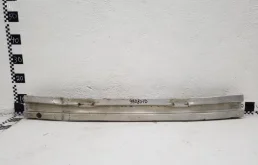 Усилитель переднего бампера для Porsche Macan на фотографиях