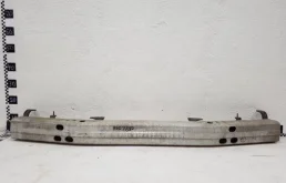 Усилитель переднего бампера для Toyota Land Cruiser 2012 года на фотографиях