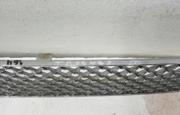 Решетка радиатора для Mercedes-Benz M class 2010 года на фотографиях