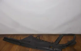 Замок капота для BMW 5er 2015 года на фотографиях