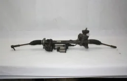 Рулевая рейка для Volkswagen Passat 2002 года на фотографиях