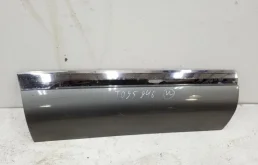 Стекло двери заднее правое для Volkswagen Touareg 2015 года на фотографиях