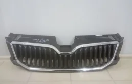 Решетка радиатора для Skoda Octavia 2014 года на фотографиях