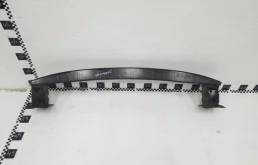 Усилитель заднего бампера для Skoda Octavia 2014 года на фотографиях