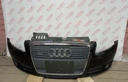 Решетка радиатора для Audi A4 2008 года на фотографиях