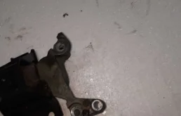 Опора двигателя задняя правая верхняя для Nissan Qashqai 2012 года на фотографиях