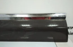 Накладка двери багажника для Volkswagen Touareg 2010 года на фотографиях