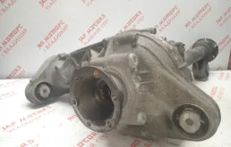 Редуктор переднего моста для Volkswagen Touareg 2002 года на фотографиях