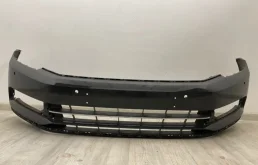 Бампер для Volkswagen Passat 2020 года на фотографиях