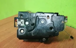 Уплотнитель передней правой двери для Skoda Octavia на фотографиях