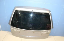 Крышка багажника для Subaru Forester 2008 года на фотографиях