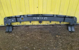 Усилитель переднего бампера для Volvo XC90 2018 года на фотографиях