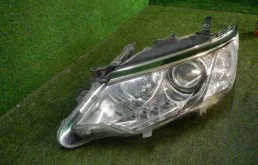 Фара левая для Toyota Camry 2017 года на фотографиях