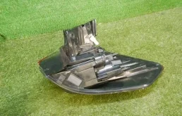 Фонарь внешний левый для Nissan X-Trail 2017 года на фотографиях