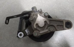 Насос ГУР для Kia Rio 2016 года на фотографиях