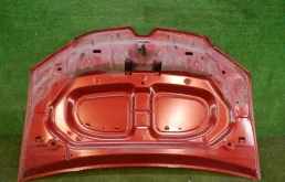 Капот для Renault Logan 2006 года на фотографиях