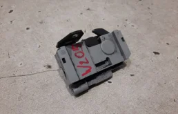 Фиксатор стойки капота для Mercedes-Benz GLK class на фотографиях