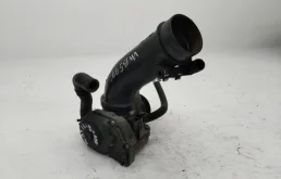 Дроссельная заслонка для Volkswagen Passat 2000 года на фотографиях