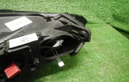 Фары для Volkswagen Passat 2020 года на фотографиях