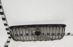 Решетка переднего бампера для Volvo XC90 2017 года на фотографиях