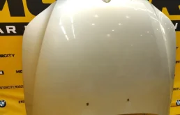 Капот для BMW 5er 2006 года на фотографиях