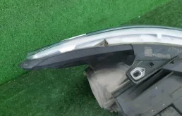 Фары для Mercedes-Benz Vito 2017 года на фотографиях