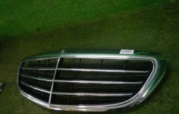 Решетка радиатора для Mercedes-Benz C class 2016 года на фотографиях