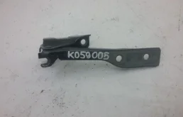 Петля капота левая для Audi Q5 2013 года на фотографиях