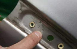 Крыло правое для Mercedes-Benz S class 2001 года на фотографиях