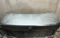 Крышка багажника для Nissan Almera 2005 года на фотографиях
