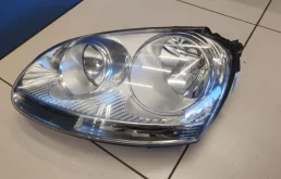 Фара левая для Volkswagen Jetta 2009 года на фотографиях