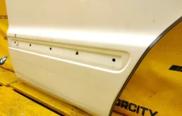 Дверь задняя левая для Mercedes-Benz M class 2003 года на фотографиях