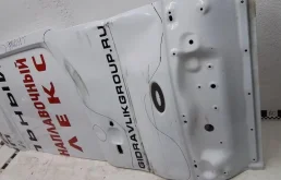 Дверь багажника (створка) правая для Ford Transit 2008 года на фотографиях