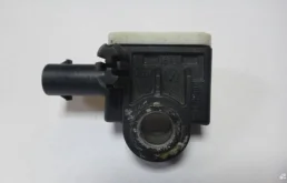 Датчик подушки безопасности для Audi A6 2010 года на фотографиях