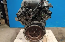 Двигатель без навесного для Nissan Fuga 2005 года на фотографиях