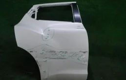 Накладка на дверь задняя правая для Nissan Juke на фотографиях