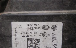 Фара ксенон левая для Volkswagen Tiguan 2015 года на фотографиях