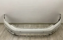 Бампер для Volkswagen Passat 2020 года на фотографиях