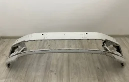 Бампер для Volkswagen Passat 2020 года на фотографиях