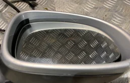 Стекла и зеркала для Volkswagen Passat 2006 года на фотографиях