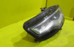 Фара левая для Audi A6 2010 года на фотографиях