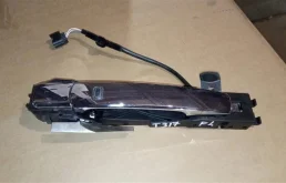 Ручка двери багажника наружная для Nissan X-Trail 2010 года на фотографиях