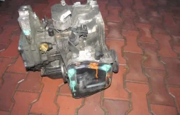 АКПП для Volkswagen Golf 1998 года на фотографиях